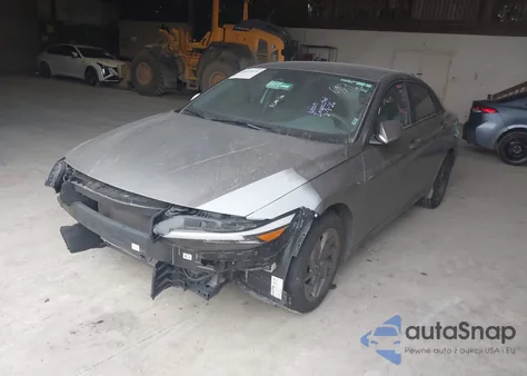 2024 Hyundai Elantra Sel z USA, uszkodzony, nr VIN KMHLM4DG2RU663927